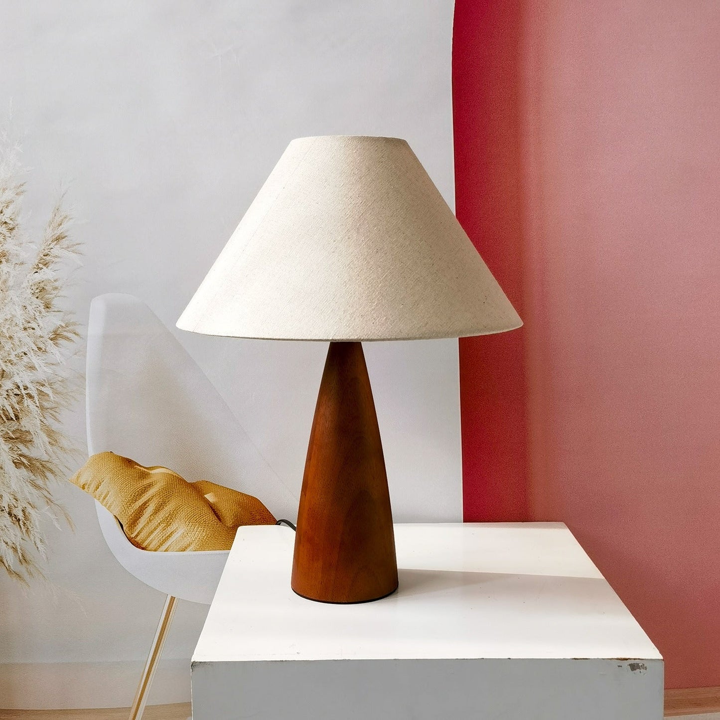 Original Retro Solid Wood Base Table Lamp