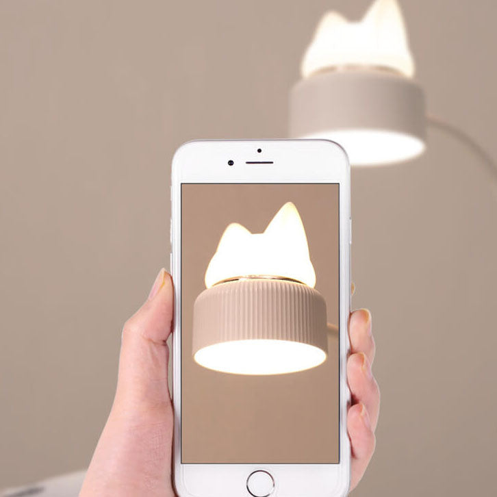 Cartoon Cat Reading Desk Lamp