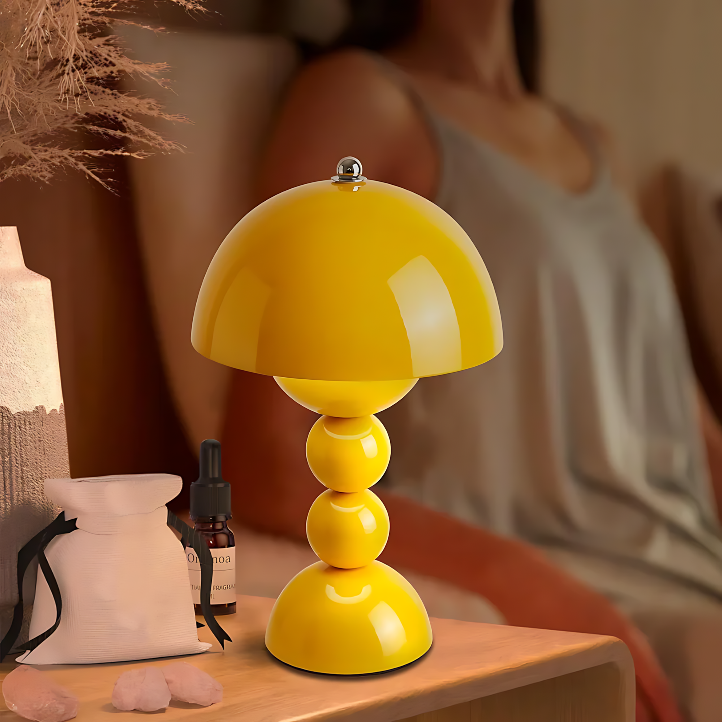 Nordic Flower Buds Portable Table Lamp