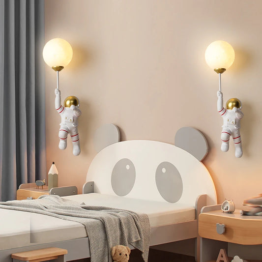 Astronaut Wall Lamp