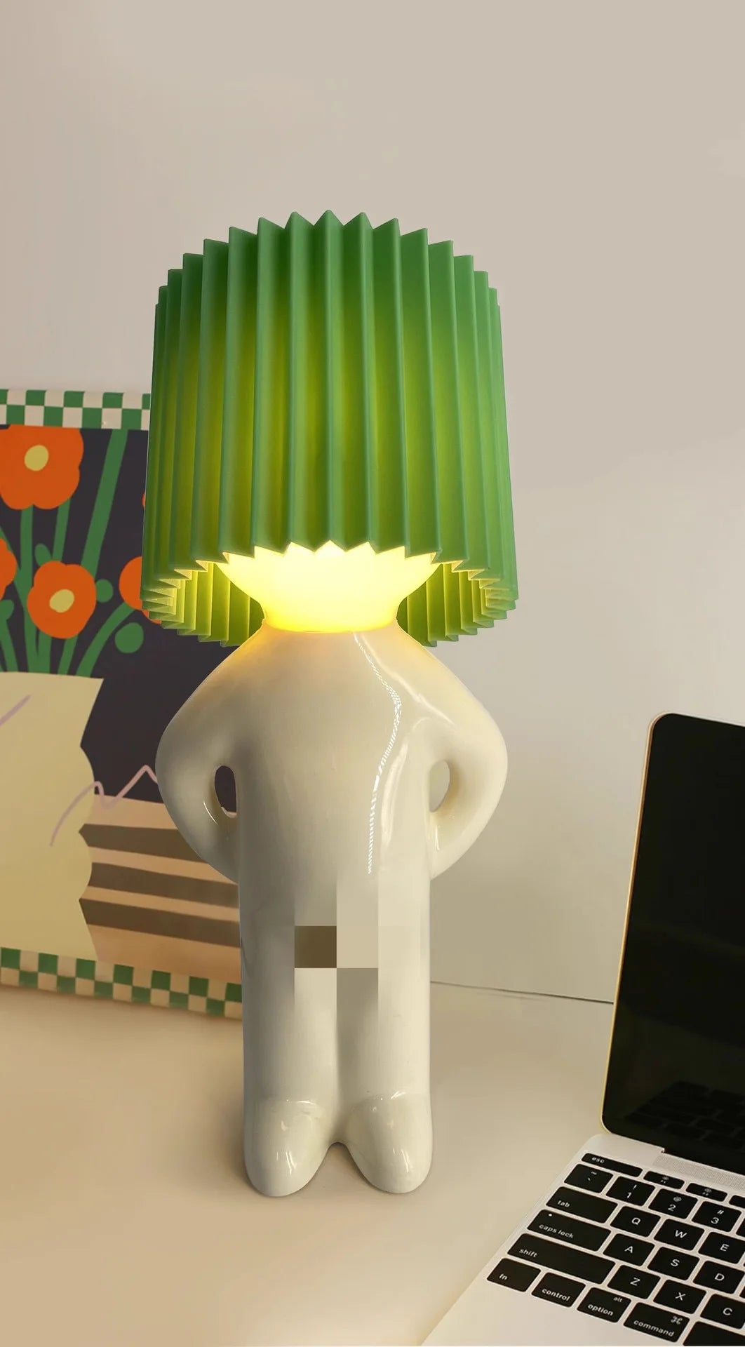 Claeted Naughty Boy Creative Table Lamp