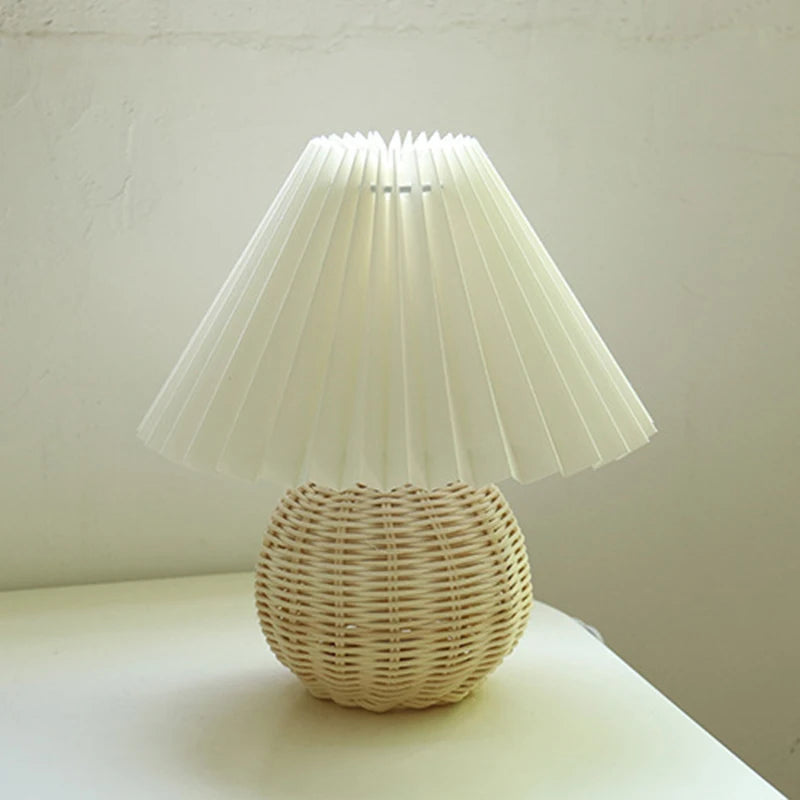 Pink Korean Vintage Pleated Table Lamp