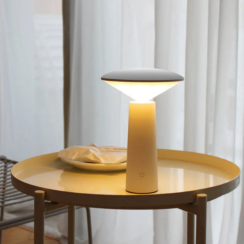 Remoteglo™ Wireless Table Lamp