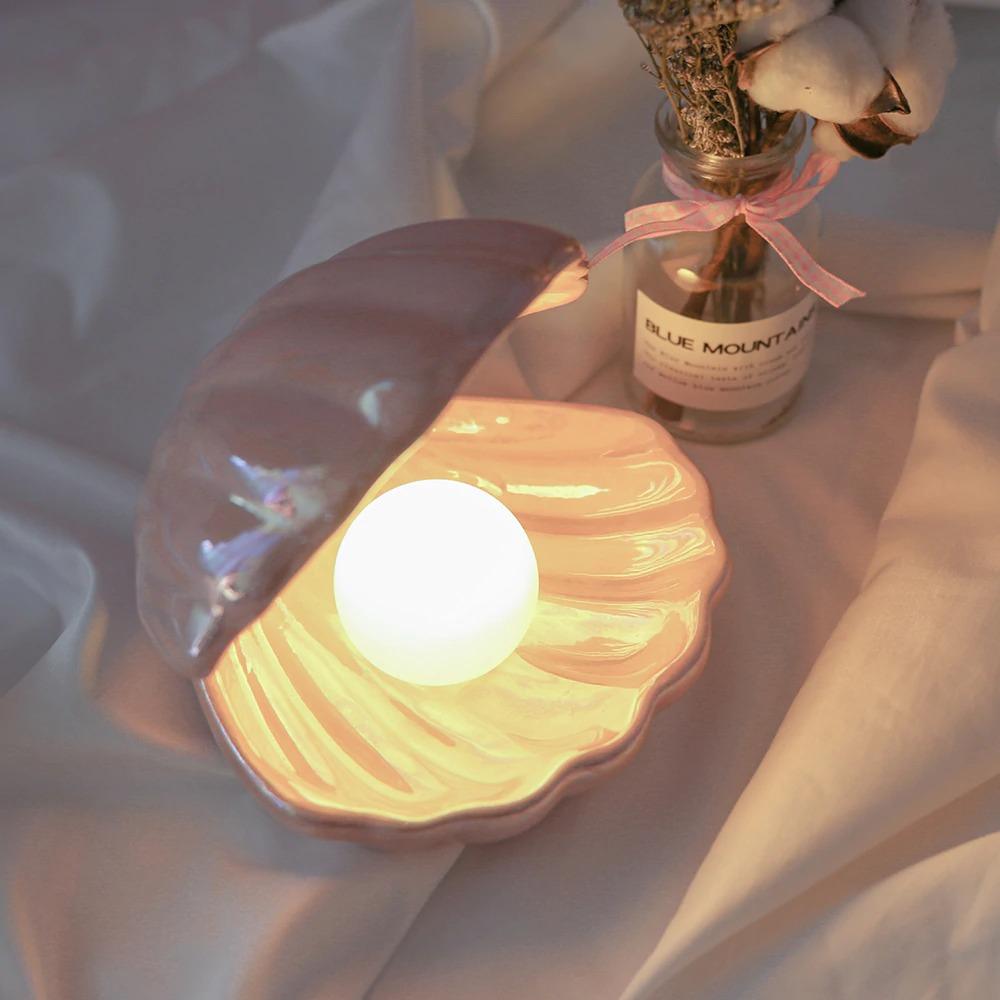 Pearl of Atlantis Lamp